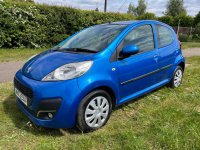 PEUGEOT 107