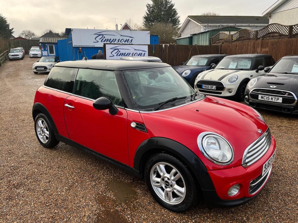 2013 MINI HATCH