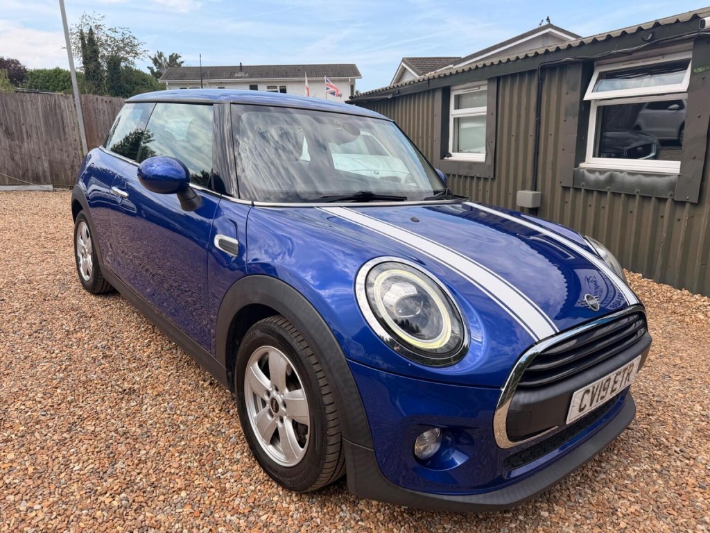 2019 MINI HATCH