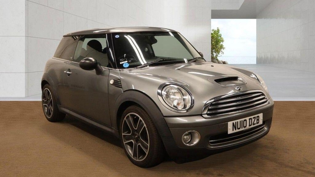 2010 MINI HATCH