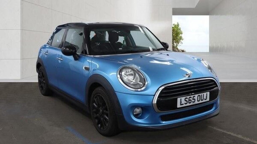 2016 MINI HATCH