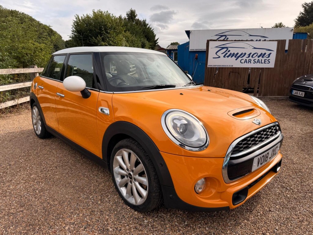 2018 MINI HATCH