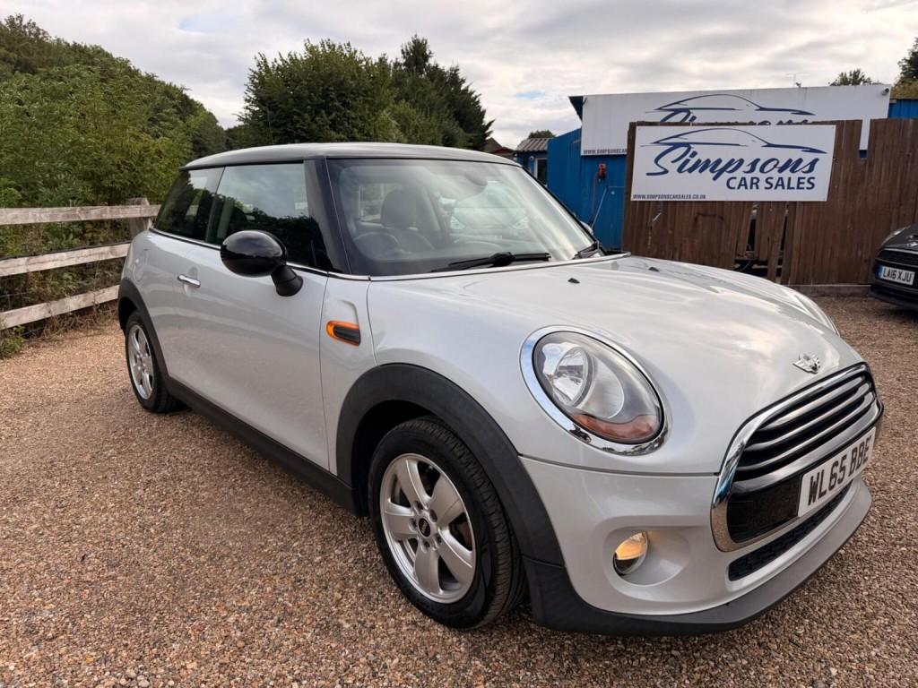 2015 MINI HATCH