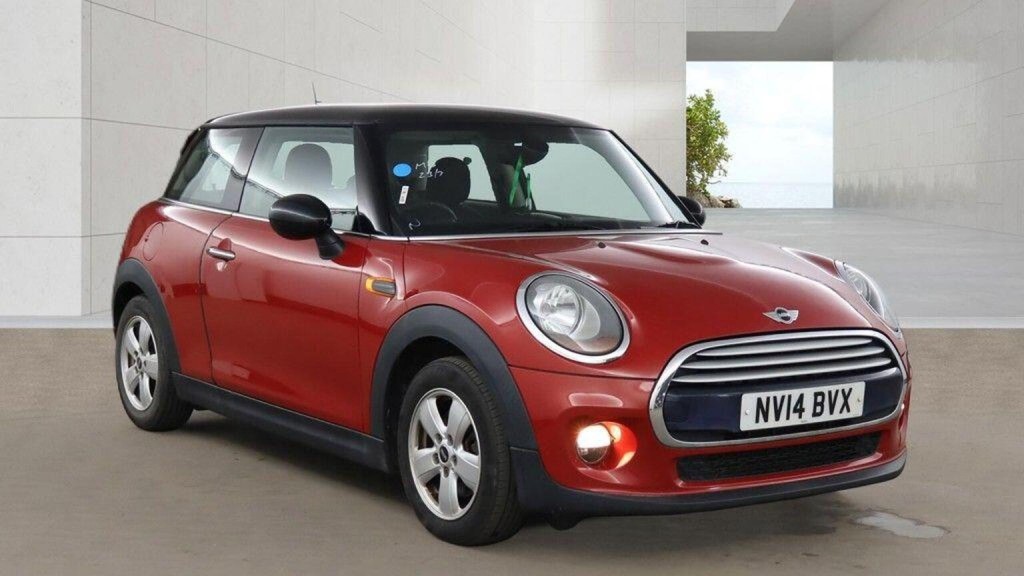 2014 MINI HATCH