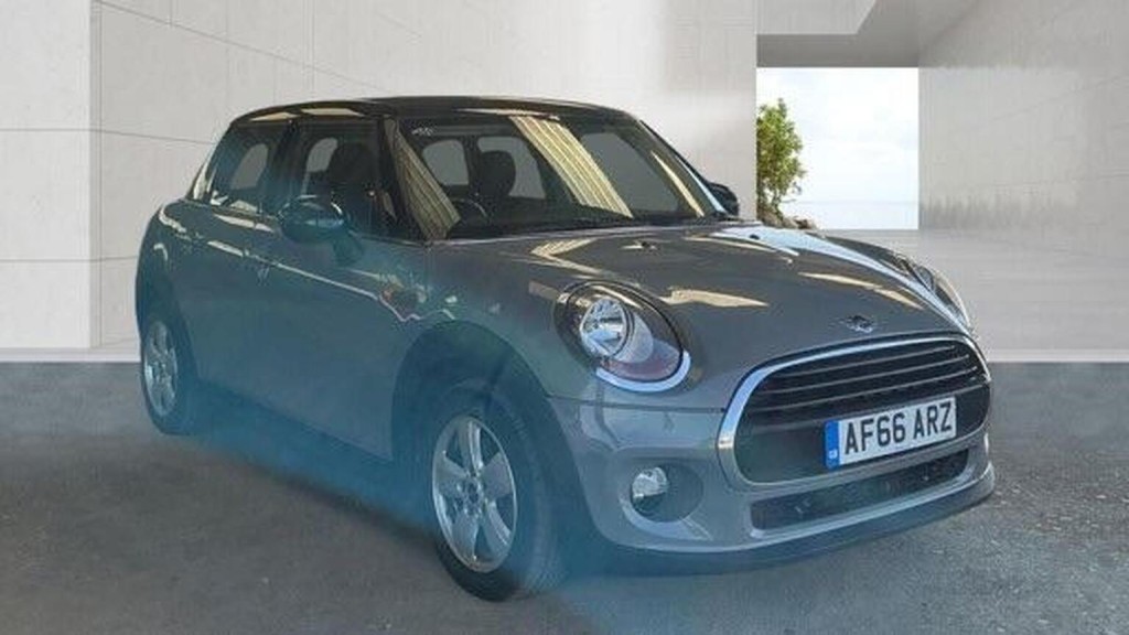 2016 MINI HATCH