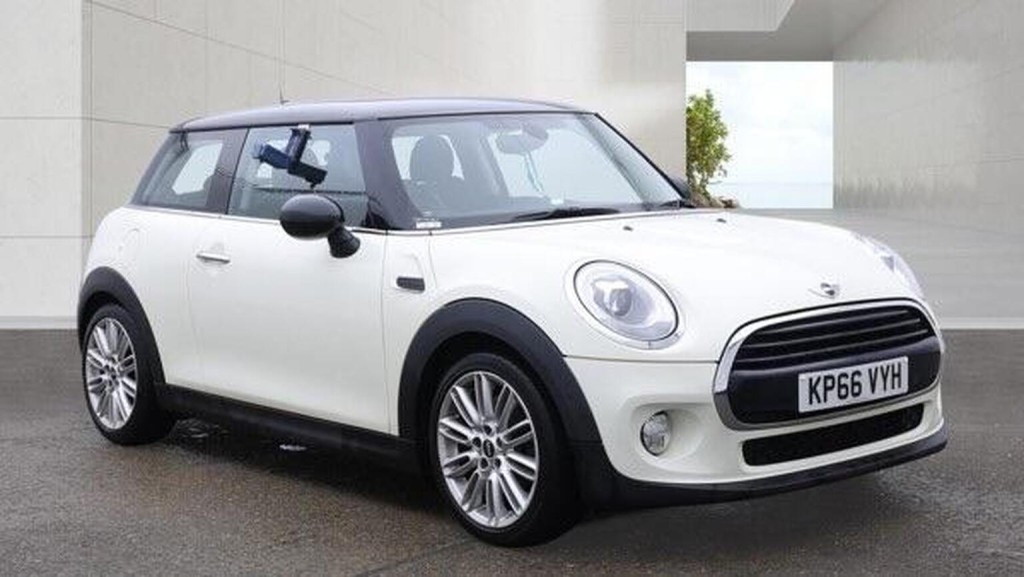 2016 MINI HATCH