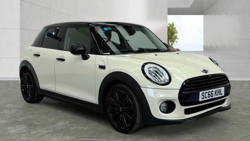 2017 MINI Hatch
