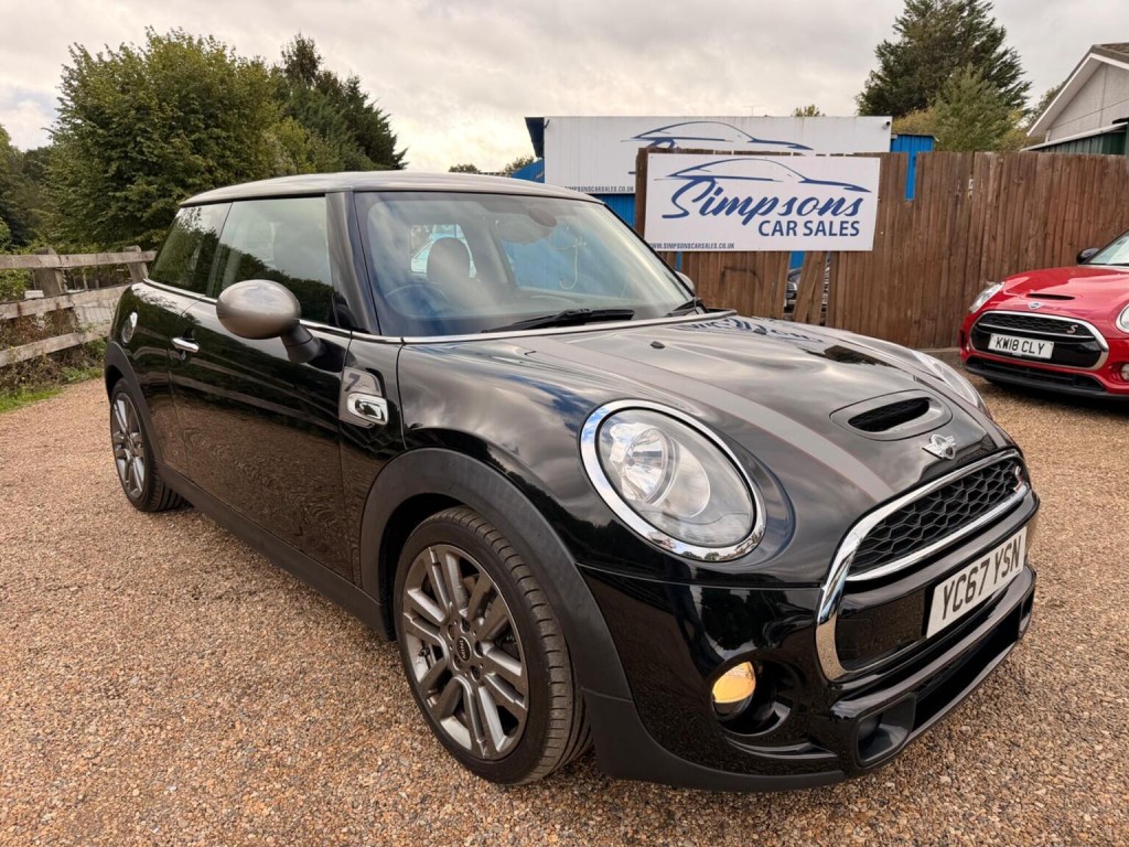 2017 MINI Hatch