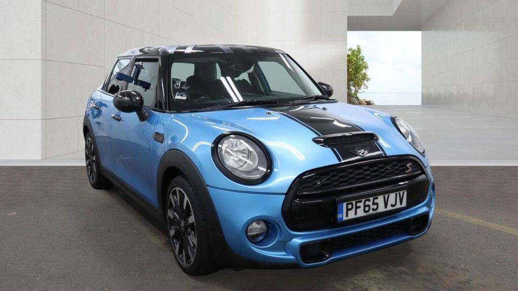 2015 MINI HATCH